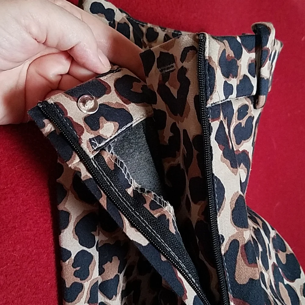 H&M leopard pants - Picture 3 of 4